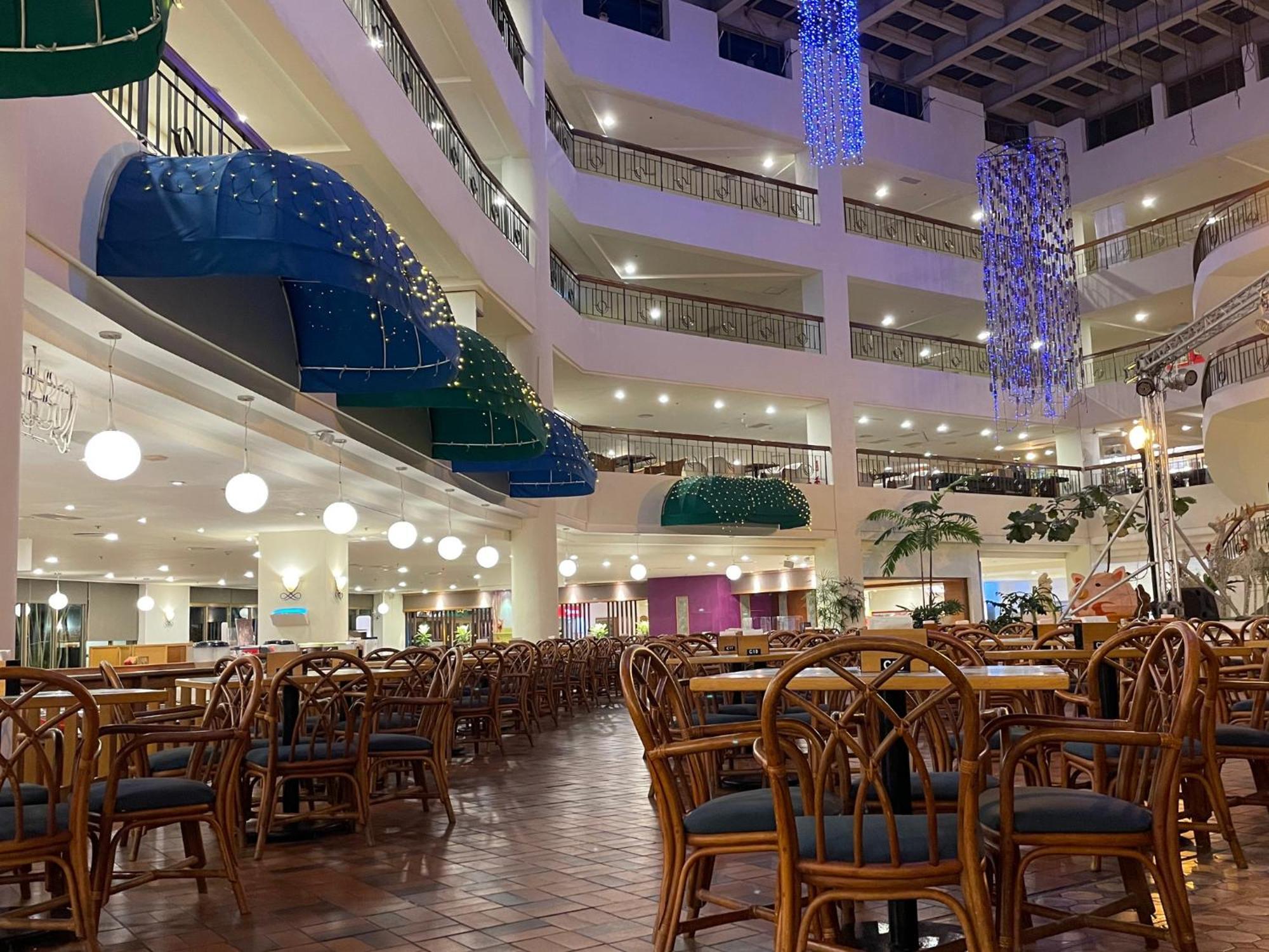 Howard Beach Resort Kenting Bagian luar foto The interior of the hotel