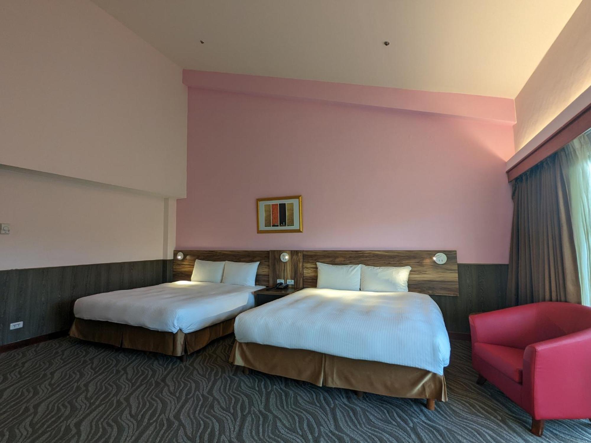 Howard Beach Resort Kenting Bagian luar foto Deluxe room