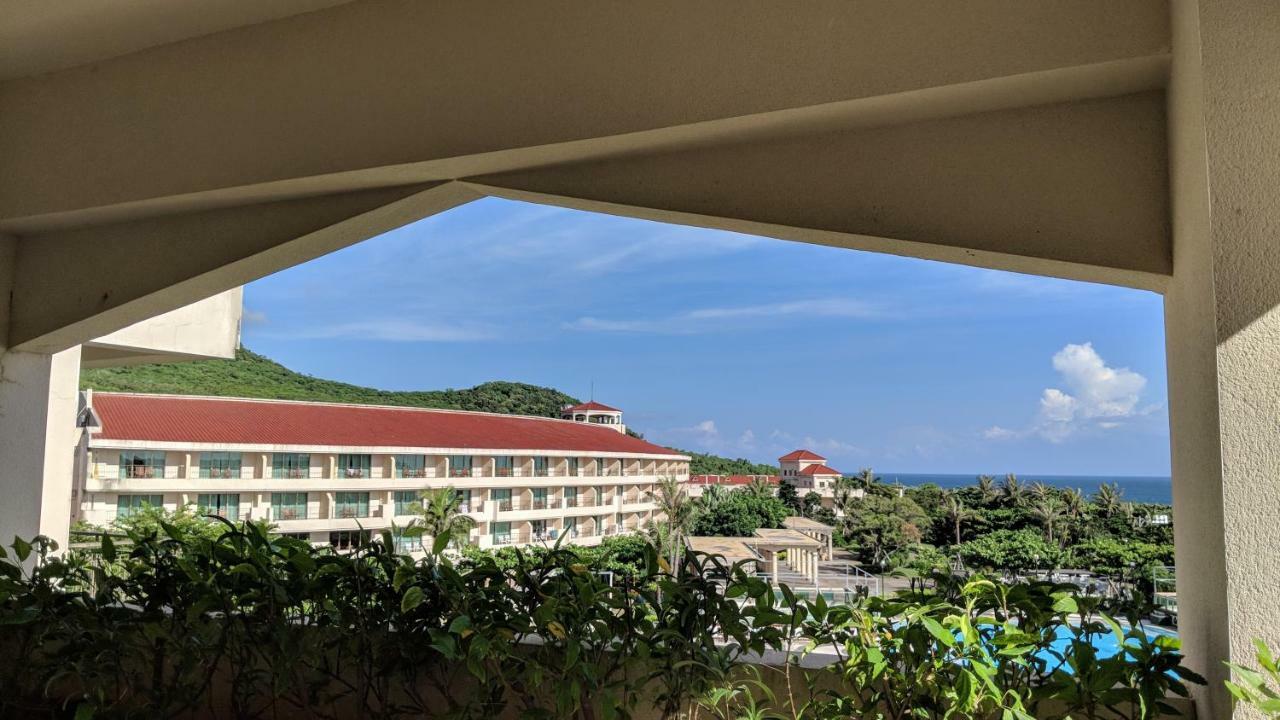 Howard Beach Resort Kenting Bagian luar foto View of the resort